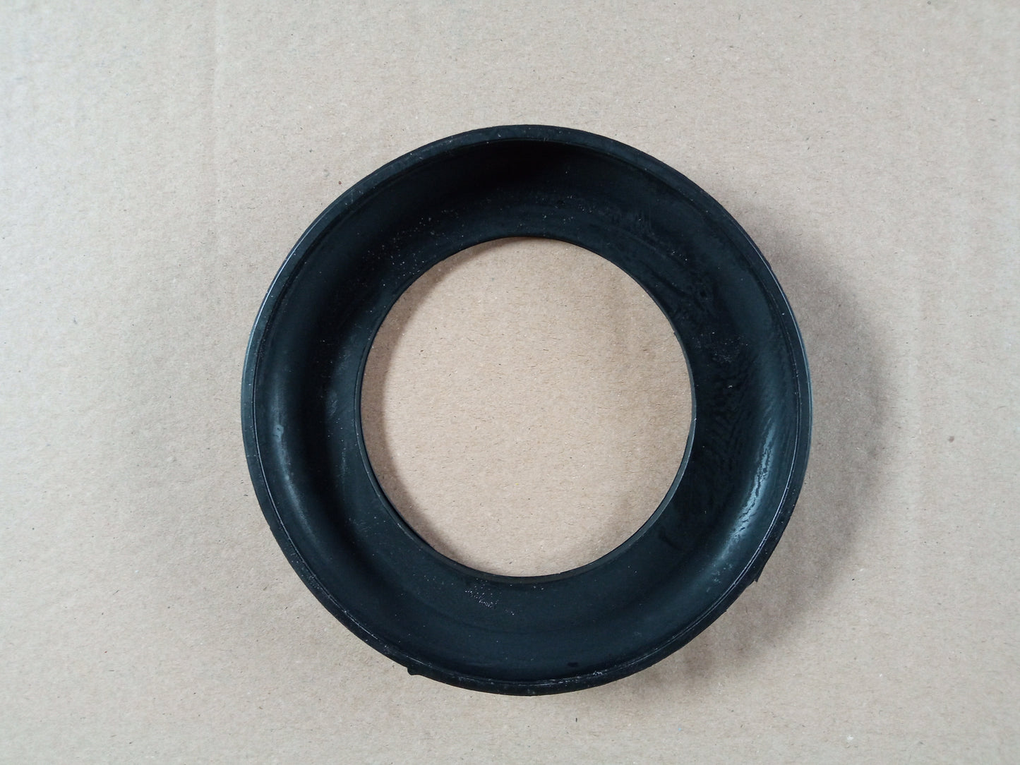 NEW Genuine Suzuki SX4 2006-13 Suspension Strut Coil Spring Seat RUBBER 41211-79J00