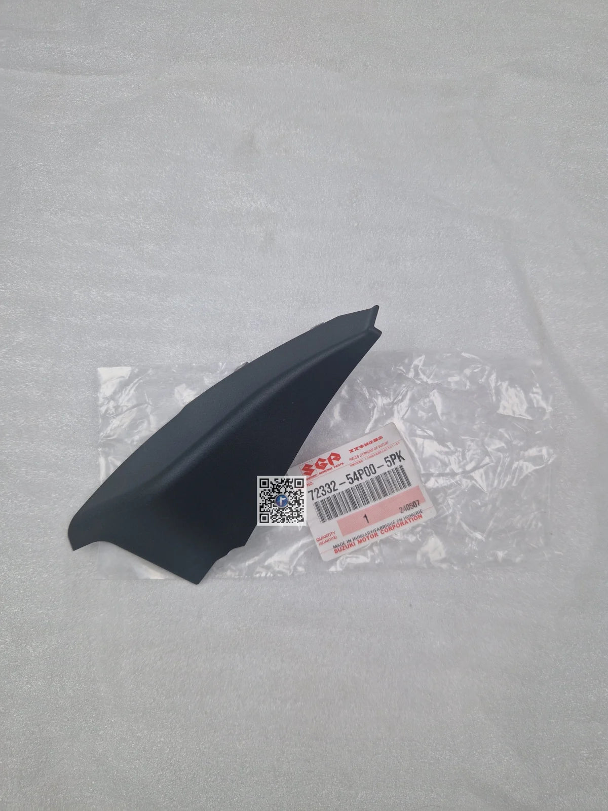 Genuine Suzuki VITARA RIGHT Top Cowl Cover Trim Wing Windscreen 72332-54P00-5PK