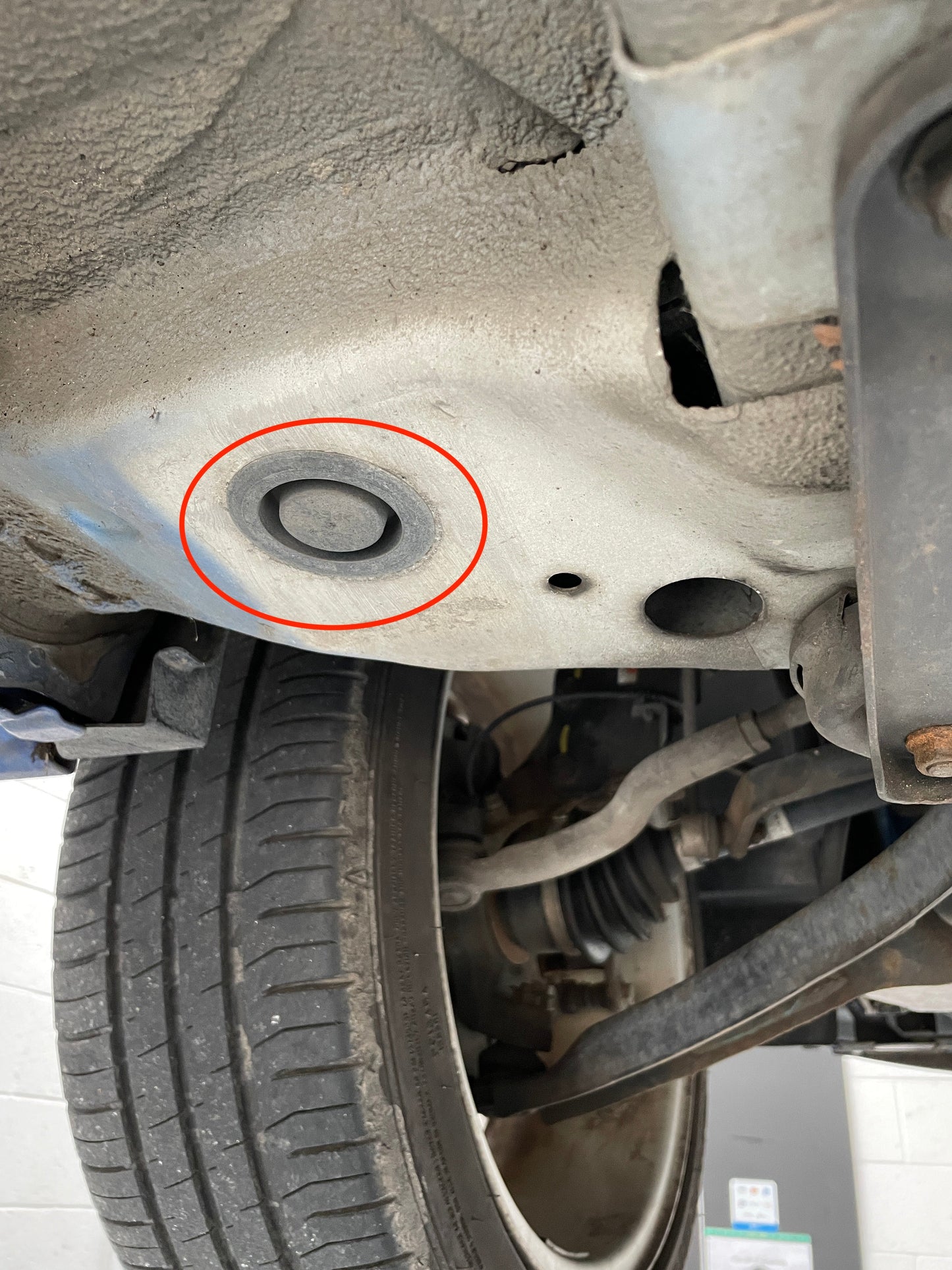 NEW Genuine Suzuki SWIFT Rubber Floor Cap Plug Cover 72397-58J00