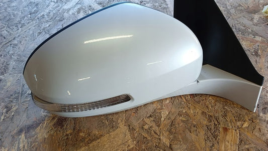 NEW Genuine Suzuki SWIFT Wing Mirror COMPLETE RIGHT White w/ Indicator 84701-68LA0-ZNL