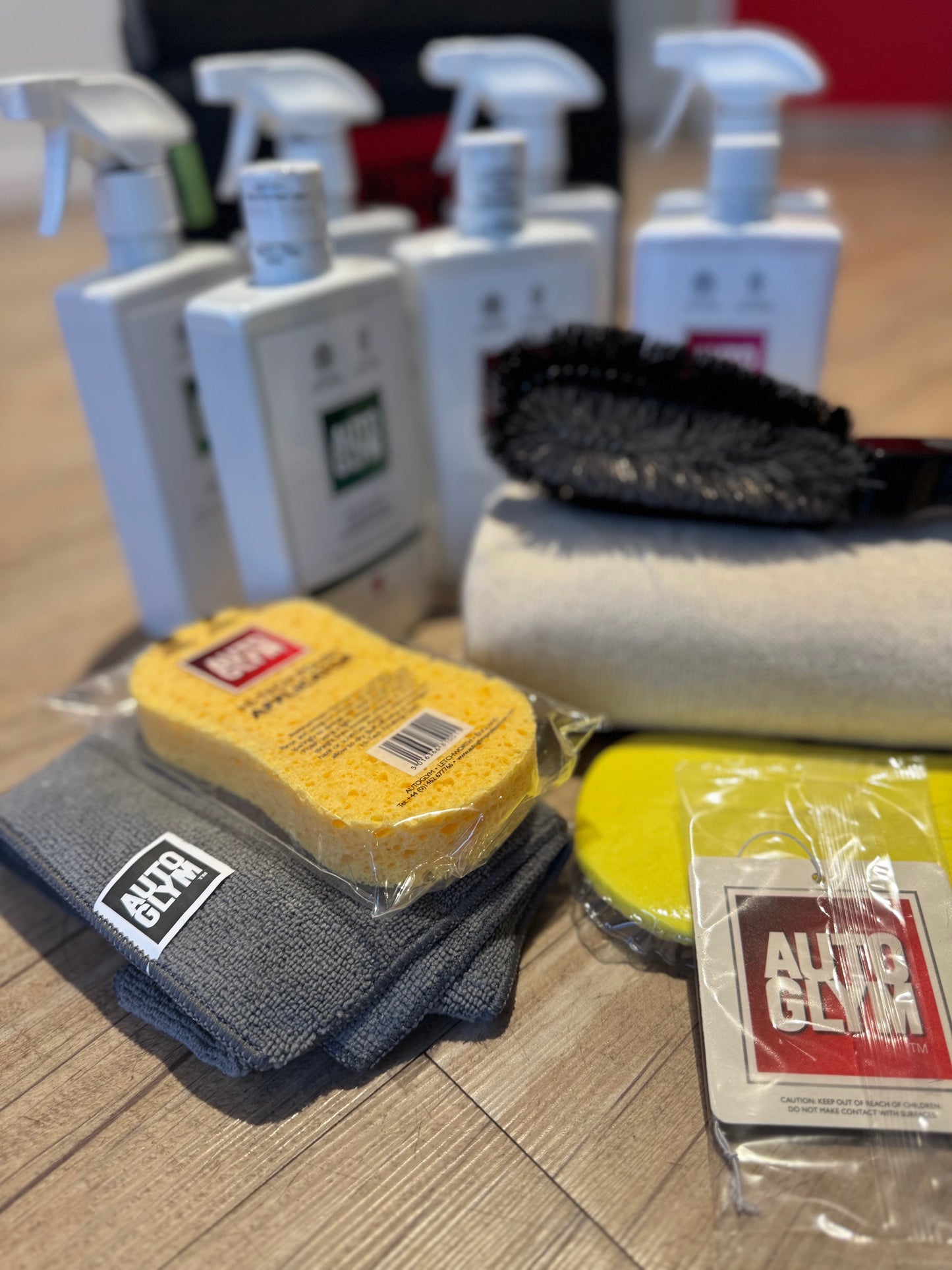 NEW AutoGlym Personalised 15pc PERFECT BODYWORK WHEELS INTERIOR CLEANING VALETING BAG KIT CAR WASH SET