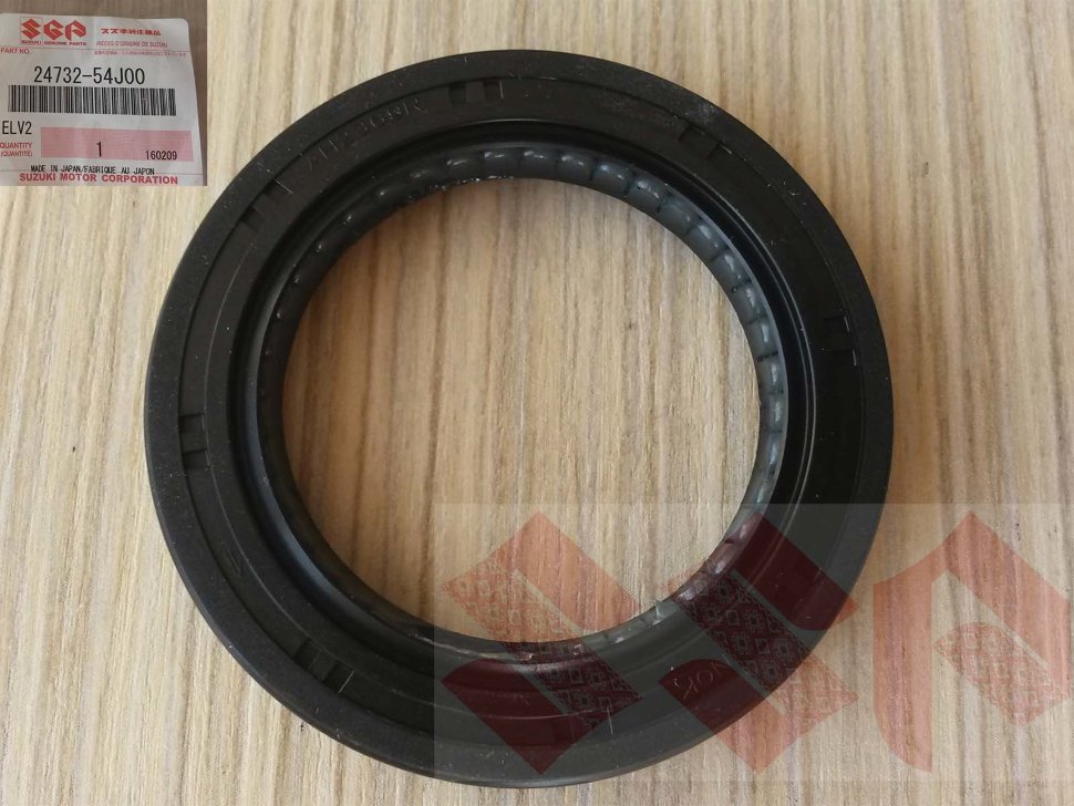 NEW Genuine Suzuki GV XL-7 Gearbox Rear Oil Seal 24732-54J00