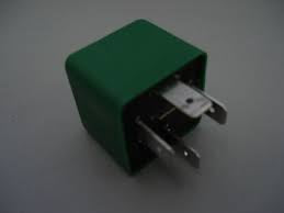 NEW Genuine Suzuki SWIFT 2005-11 1.3D FUEL HEAT  RELAY 38860-85E10