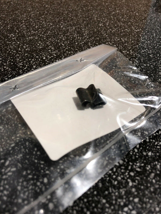 NEW Gen Suzuki SWIFT 2010-16 Parcel Shelf METAL CLIP STRING HOLDER 88921-61P00