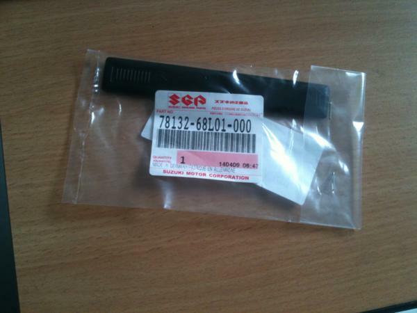 BRAND NEW Genuine Suzuki SWIFT Roof Moulding Gutter Clip Cover Blk 2010> Onwards