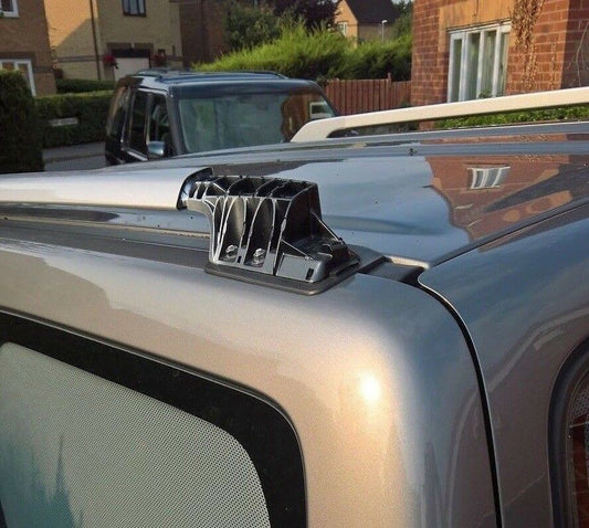 Genuine Suzuki Jimny ROOF BAR CAP CLIP COVER 78226-81A00-Z2R Silver Passeng Rear