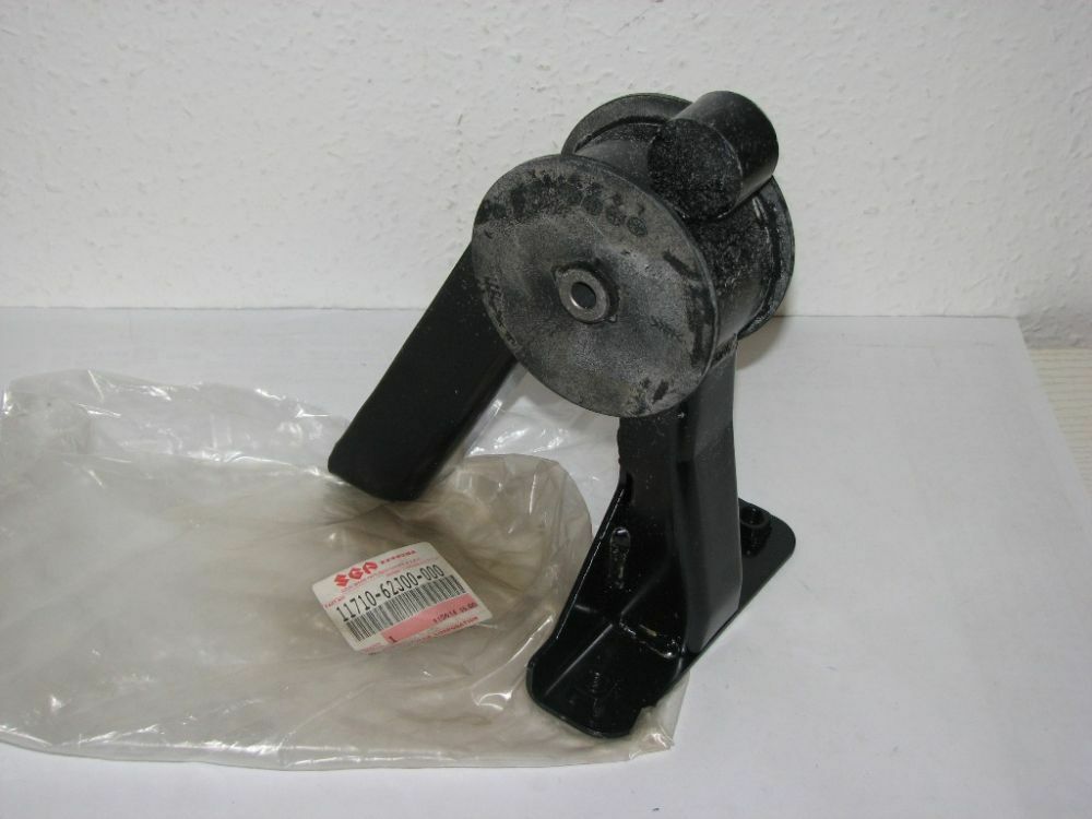 NEW Genuine Suzuki SWIFT 2005-2010 Rear Engine Mount Gearbox 11710-62J00 1.3 1.5