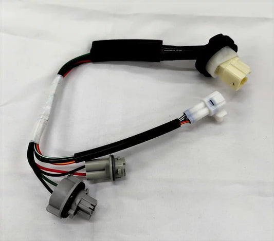 NEW Genuine Suzuki SWIFT SPORT 2017-On REAR LIGHT WIRE LOOM BULB HOLDER 35658-52RA0