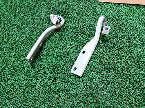 NEW Genuine Suzuki CARRY VAN BONNET Hood HINGE Right 58210-79A00