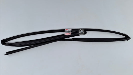 NEW Genuine Suzuki VITARA Front Left WINDOW RUNNER RUBBER 83665-54P02