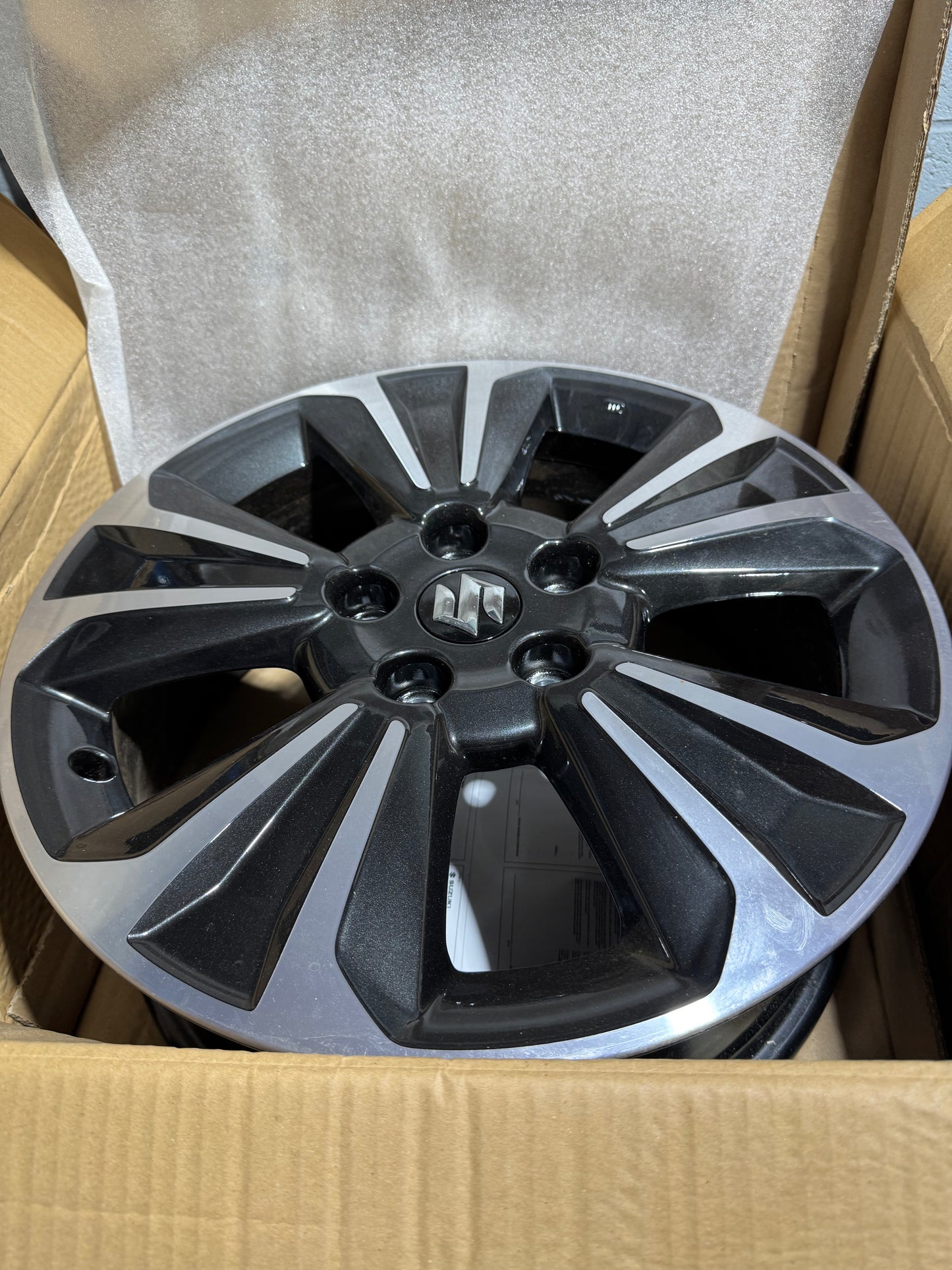 Genuine VITARA Black Silver Diamond Alloy Wheel 17" 43210-54P90-ZMS