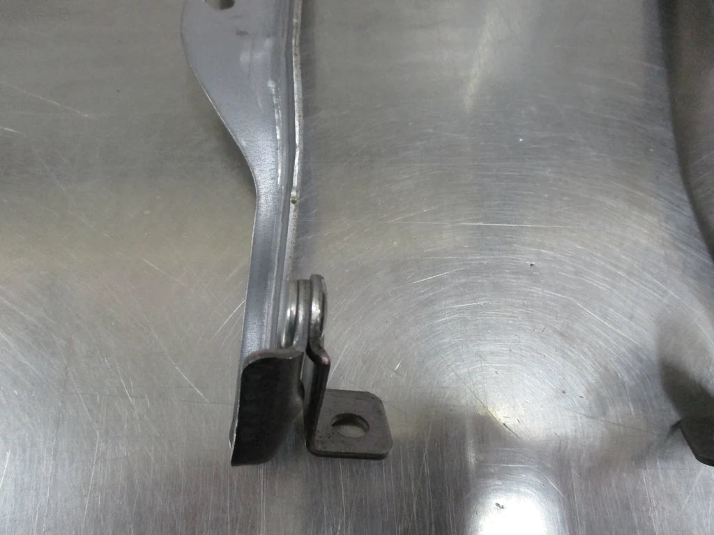 NEW Genuine Suzuki CARRY VAN BONNET Hood HINGE LEFT 58230-79A00