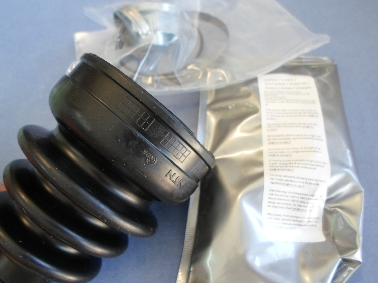 NEW Genuine Suzuki VITARA 2015-On Rear Driveshaft INNER BOOT Set 44119 ...