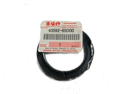 NEW Genuine Suzuki GV 2.0 2000-05 REAR HALF SHAFT Driveshaft Seal 43592-65D00
