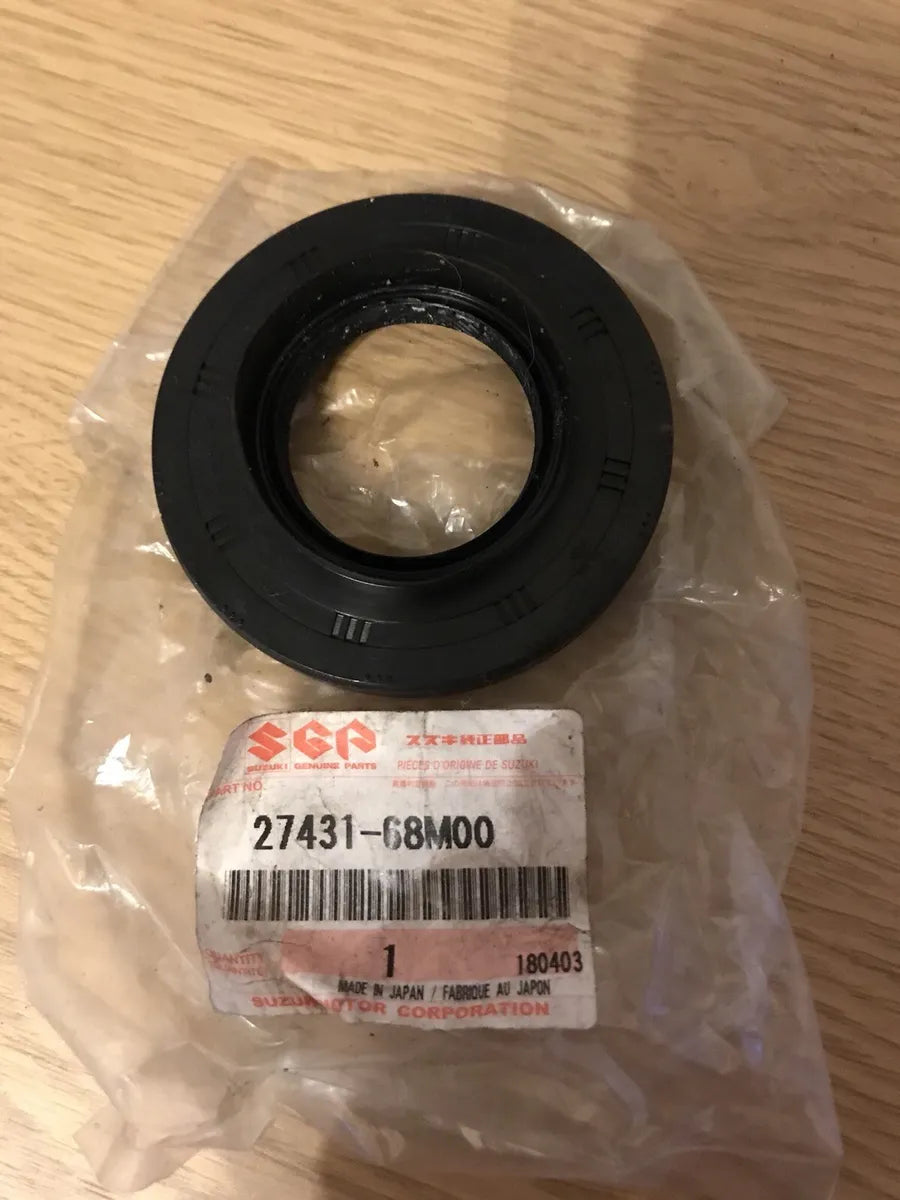 NEW Genuine Suzuki VITARA Driveshaft Gearbox Diff Oil Seal RIGHT 27431-68M00