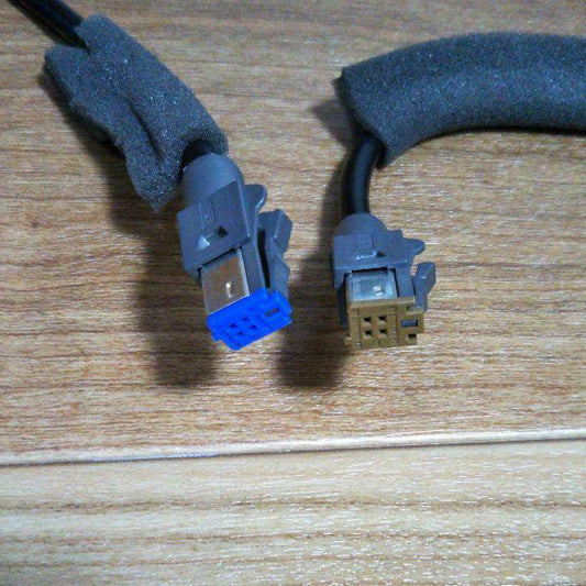 NEW Genuine Suzuki SWIFT 4 Pin AUX USB Wire Cable Stereo Plug Socket 39106-68L00