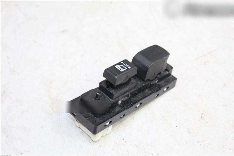 Driver Side Right Power Window Switch 37995M68K00 Fits Nissan Pixo