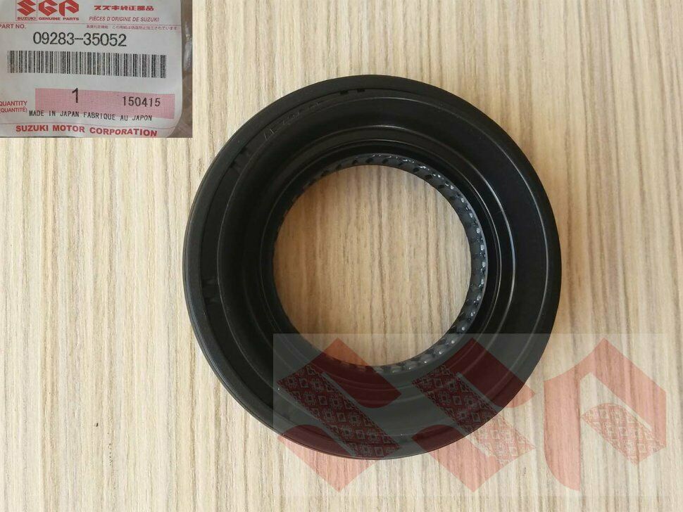 Gen Suzuki GRAND VITARA GV Rear Diff Differential Oil Seals 09283-40039 35052