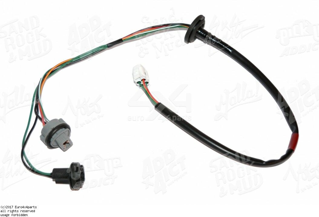 NEW Genuine Suzuki 1998-05 REAR LIGHT WIRE LOOM BULB HOLDER Brake 35658-65D20