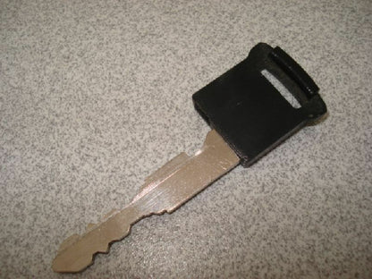 NEW Genuine Suzuki SWIFT Key Fob Blade Blank Immobiliser Chip Code 37145-63J60